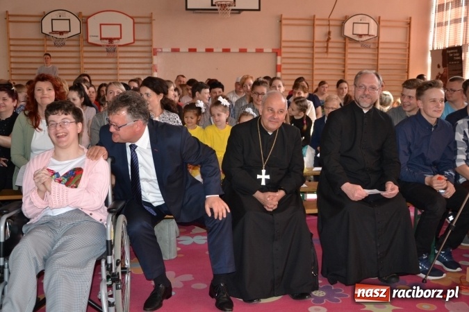 Zdjęcie w galerii na portalu naszraciborz.pl: VII Festiwal Pozytywnych Wartości w Bieńkowicach  wiadomości z regionu