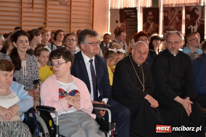 Zdjęcie w galerii na portalu naszraciborz.pl: VII Festiwal Pozytywnych Wartości w Bieńkowicach  wiadomości z regionu