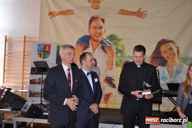 Zdjęcie w galerii na portalu naszraciborz.pl: VII Festiwal Pozytywnych Wartości w Bieńkowicach  wiadomości z regionu