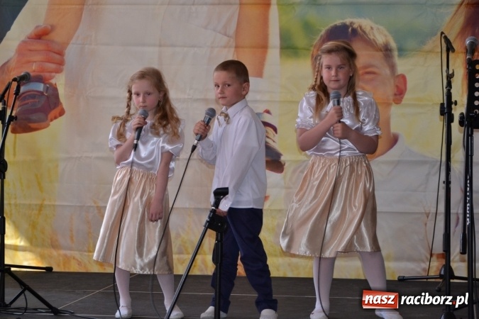Zdjęcie w galerii na portalu naszraciborz.pl: VII Festiwal Pozytywnych Wartości w Bieńkowicach  wiadomości z regionu