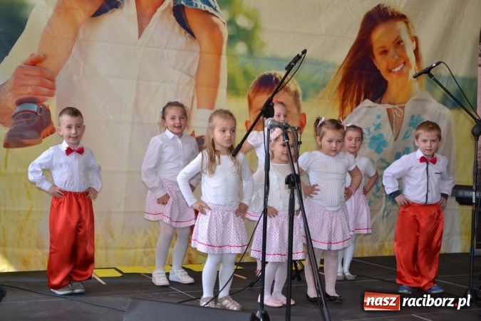 Zdjęcie w galerii na portalu naszraciborz.pl: VII Festiwal Pozytywnych Wartości w Bieńkowicach  wiadomości z regionu