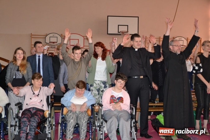 Zdjęcie w galerii na portalu naszraciborz.pl: VII Festiwal Pozytywnych Wartości w Bieńkowicach  wiadomości z regionu