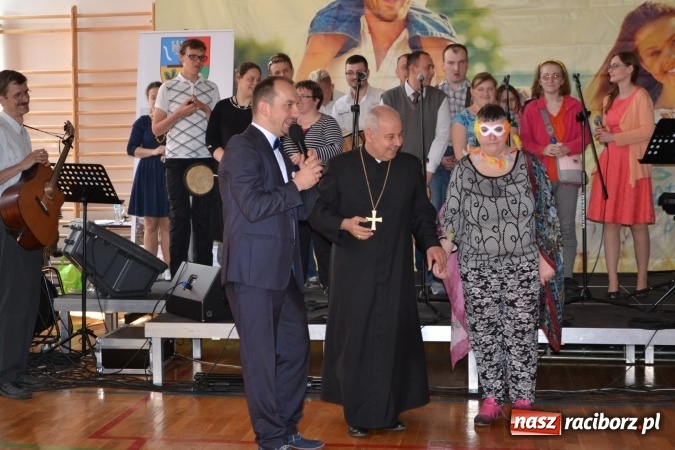 Zdjęcie w galerii na portalu naszraciborz.pl: VII Festiwal Pozytywnych Wartości w Bieńkowicach  wiadomości z regionu