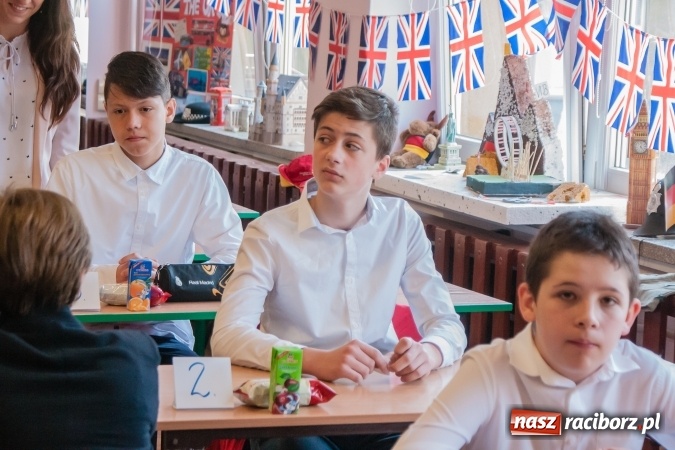 Zdjęcie w galerii na portalu naszraciborz.pl: Wojewódzkie konkursy językowe Der Globus i The Globe w Szkole Podstawowej nr 18 wiadomości z regionu
