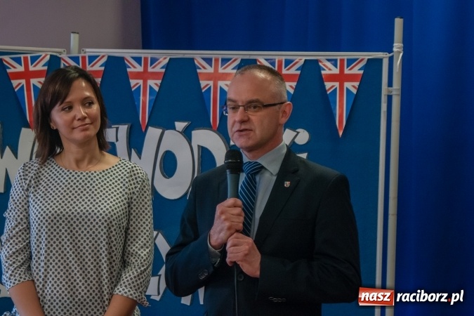 Zdjęcie w galerii na portalu naszraciborz.pl: Wojewódzkie konkursy językowe Der Globus i The Globe w Szkole Podstawowej nr 18 wiadomości z regionu