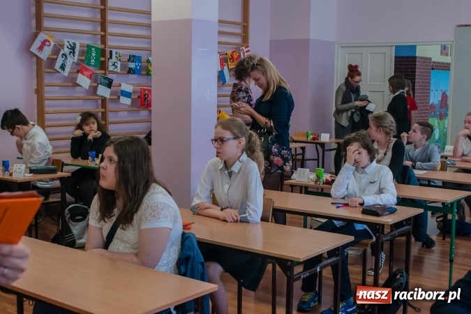 Zdjęcie w galerii na portalu naszraciborz.pl: Wojewódzkie konkursy językowe Der Globus i The Globe w Szkole Podstawowej nr 18 wiadomości z regionu