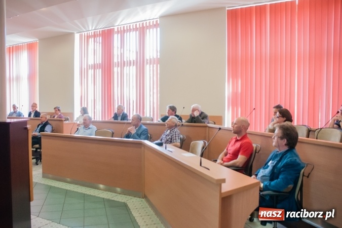 Zdjęcie w galerii na portalu naszraciborz.pl: Spotkanie w sprawie grupowych zakupów gazu i prądu w UM Racibórz wiadomości z regionu