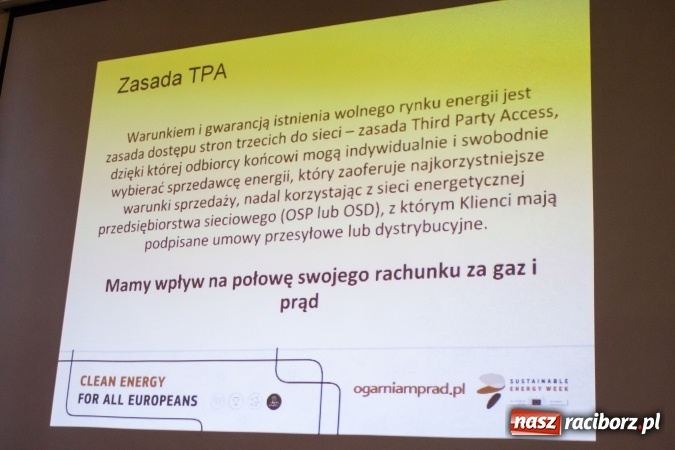 Zdjęcie w galerii na portalu naszraciborz.pl: Spotkanie w sprawie grupowych zakupów gazu i prądu w UM Racibórz wiadomości z regionu