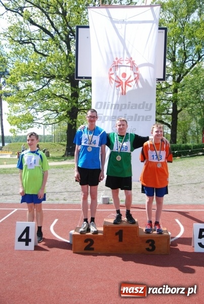 Zdjęcie w galerii na portalu naszraciborz.pl: Biegi Przełajowe: Pięć złotych medali dla Warsztatu Terapii Zajęciowej z Raciborza wiadomości z regionu