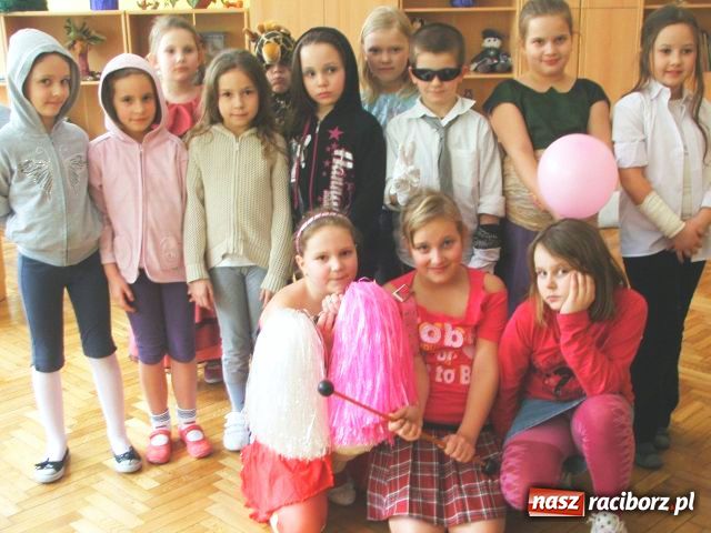 Zdjęcie w galerii na portalu naszraciborz.pl: Konkurs tańca w Trzynastce wiadomości z regionu