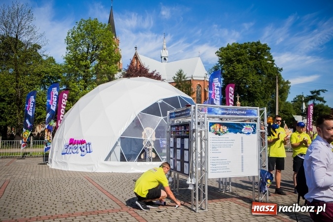 Zdjęcie w galerii na portalu naszraciborz.pl: Naukowe miasteczko Planeta Energii zawitało do Raciborza wiadomości z regionu