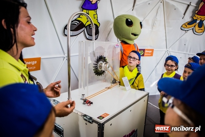 Zdjęcie w galerii na portalu naszraciborz.pl: Naukowe miasteczko Planeta Energii zawitało do Raciborza wiadomości z regionu