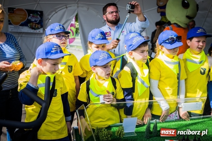 Zdjęcie w galerii na portalu naszraciborz.pl: Naukowe miasteczko Planeta Energii zawitało do Raciborza wiadomości z regionu