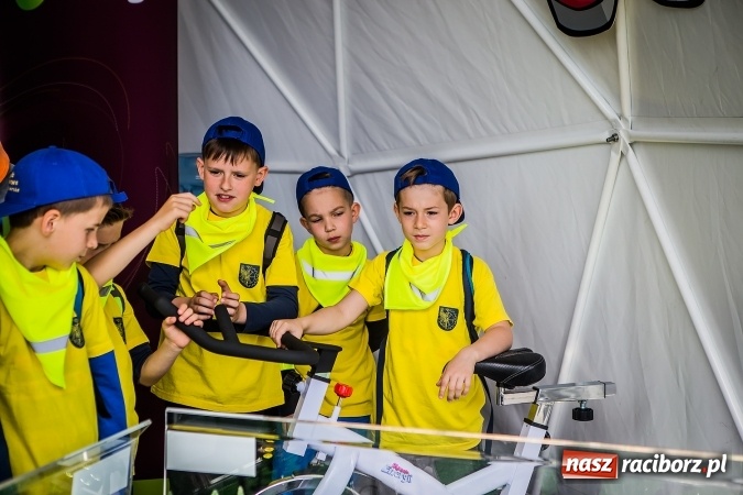 Zdjęcie w galerii na portalu naszraciborz.pl: Naukowe miasteczko Planeta Energii zawitało do Raciborza wiadomości z regionu