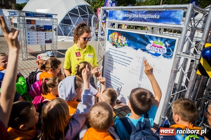 Zdjęcie w galerii na portalu naszraciborz.pl: Naukowe miasteczko Planeta Energii zawitało do Raciborza wiadomości z regionu