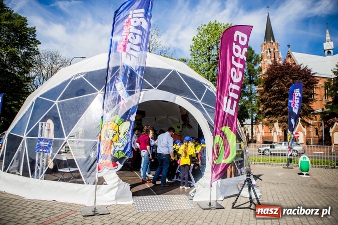 Zdjęcie w galerii na portalu naszraciborz.pl: Naukowe miasteczko Planeta Energii zawitało do Raciborza wiadomości z regionu