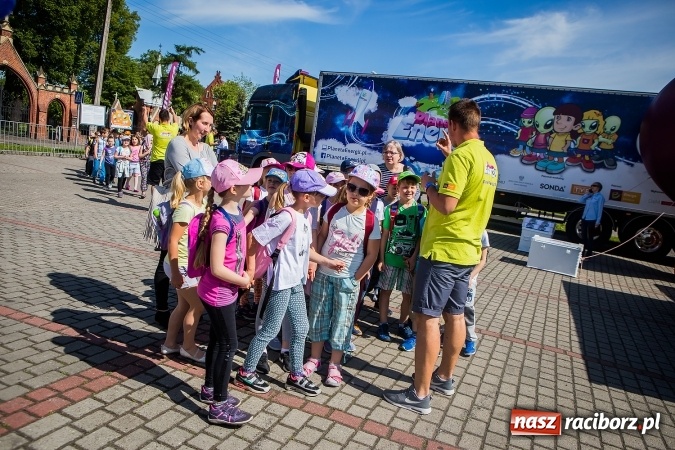 Zdjęcie w galerii na portalu naszraciborz.pl: Naukowe miasteczko Planeta Energii zawitało do Raciborza wiadomości z regionu
