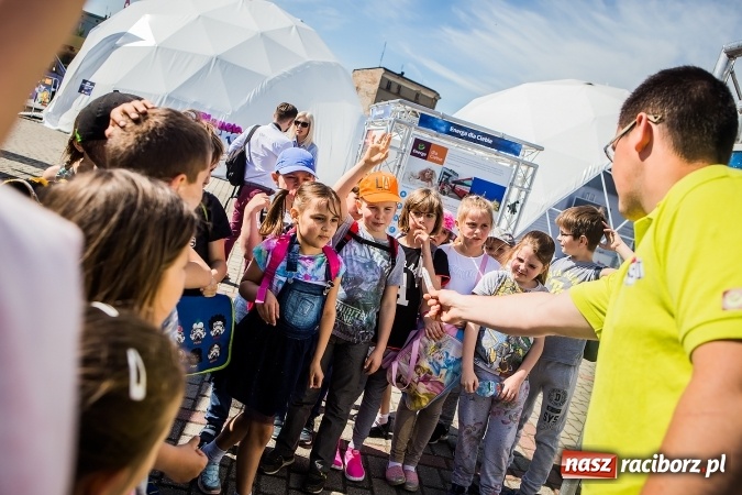 Zdjęcie w galerii na portalu naszraciborz.pl: Naukowe miasteczko Planeta Energii zawitało do Raciborza wiadomości z regionu