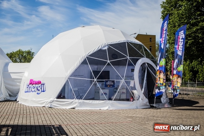 Zdjęcie w galerii na portalu naszraciborz.pl: Naukowe miasteczko Planeta Energii zawitało do Raciborza wiadomości z regionu