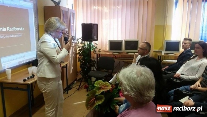 Zdjęcie w galerii na portalu naszraciborz.pl: W Kuźni Raciborskiej podsumowano projekt Filary Demokracji wiadomości z regionu