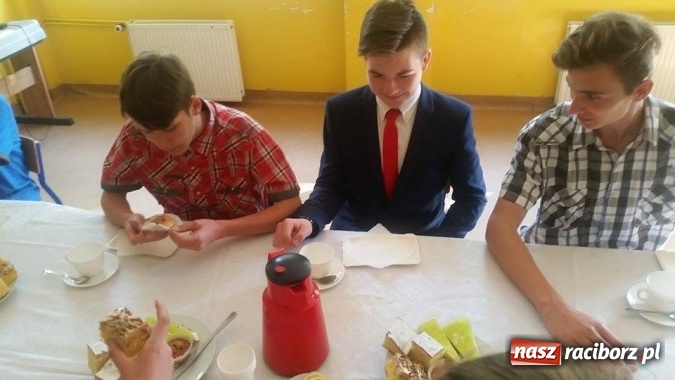 Zdjęcie w galerii na portalu naszraciborz.pl: W Kuźni Raciborskiej podsumowano projekt Filary Demokracji wiadomości z regionu