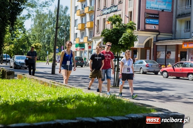 Zdjęcie w galerii na portalu naszraciborz.pl: Gra Miejska w ramach Juwenaliów Raciborskich wiadomości z regionu