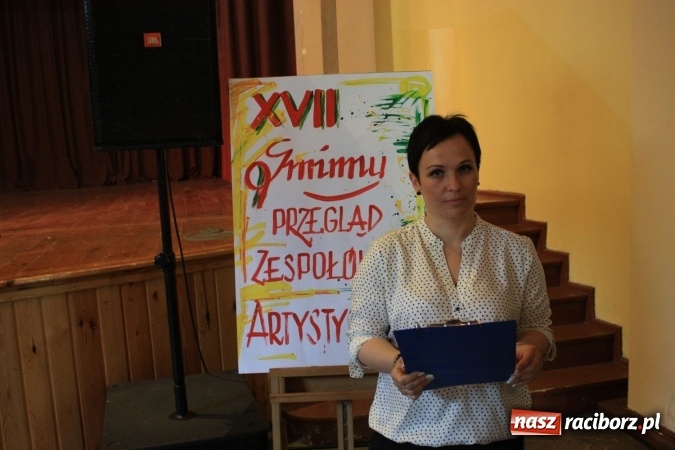 Zdjęcie w galerii na portalu naszraciborz.pl: XVII Gminny Przegląd Zespołów Artystycznych w Krzanowicach  wiadomości z regionu