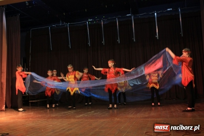 Zdjęcie w galerii na portalu naszraciborz.pl: XVII Gminny Przegląd Zespołów Artystycznych w Krzanowicach  wiadomości z regionu