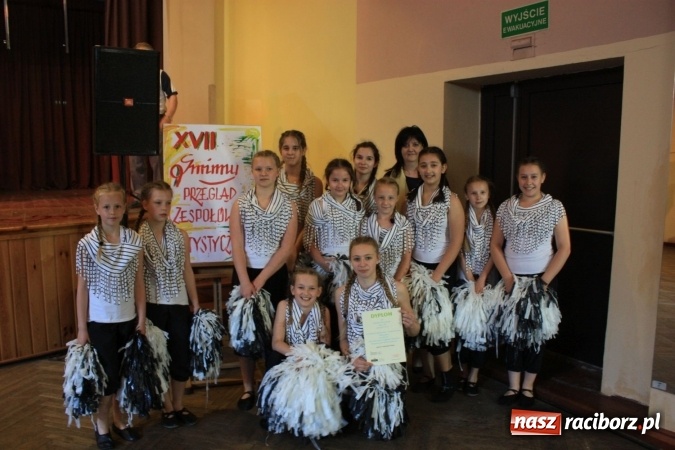 Zdjęcie w galerii na portalu naszraciborz.pl: XVII Gminny Przegląd Zespołów Artystycznych w Krzanowicach  wiadomości z regionu