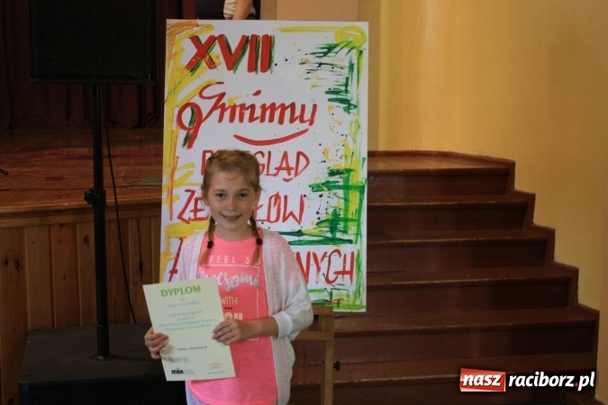 Zdjęcie w galerii na portalu naszraciborz.pl: XVII Gminny Przegląd Zespołów Artystycznych w Krzanowicach  wiadomości z regionu