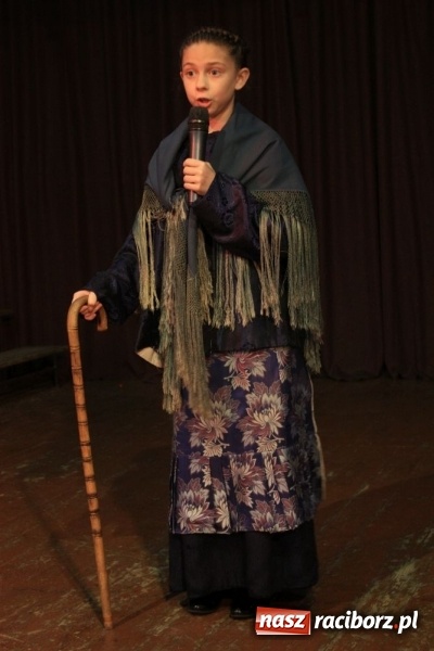 Zdjęcie w galerii na portalu naszraciborz.pl: XVII Gminny Przegląd Zespołów Artystycznych w Krzanowicach  wiadomości z regionu