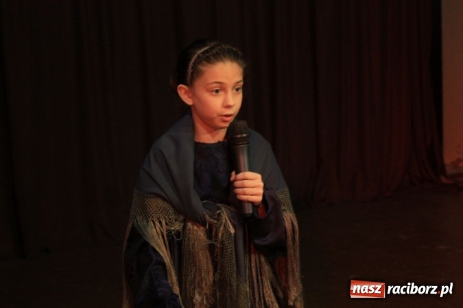 Zdjęcie w galerii na portalu naszraciborz.pl: XVII Gminny Przegląd Zespołów Artystycznych w Krzanowicach  wiadomości z regionu