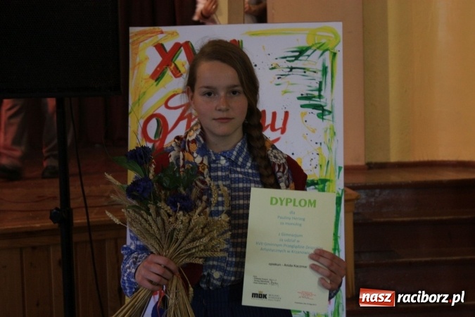 Zdjęcie w galerii na portalu naszraciborz.pl: XVII Gminny Przegląd Zespołów Artystycznych w Krzanowicach  wiadomości z regionu