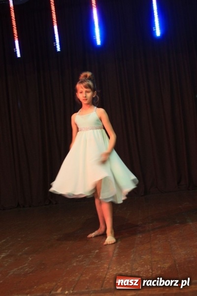 Zdjęcie w galerii na portalu naszraciborz.pl: XVII Gminny Przegląd Zespołów Artystycznych w Krzanowicach  wiadomości z regionu