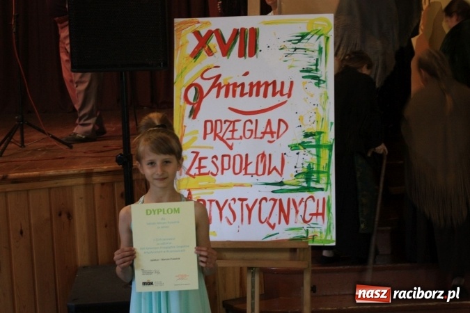 Zdjęcie w galerii na portalu naszraciborz.pl: XVII Gminny Przegląd Zespołów Artystycznych w Krzanowicach  wiadomości z regionu