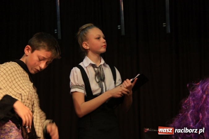 Zdjęcie w galerii na portalu naszraciborz.pl: XVII Gminny Przegląd Zespołów Artystycznych w Krzanowicach  wiadomości z regionu