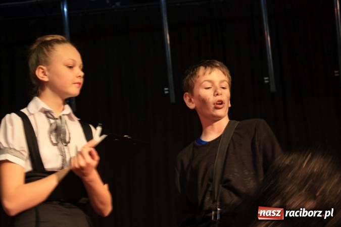 Zdjęcie w galerii na portalu naszraciborz.pl: XVII Gminny Przegląd Zespołów Artystycznych w Krzanowicach  wiadomości z regionu