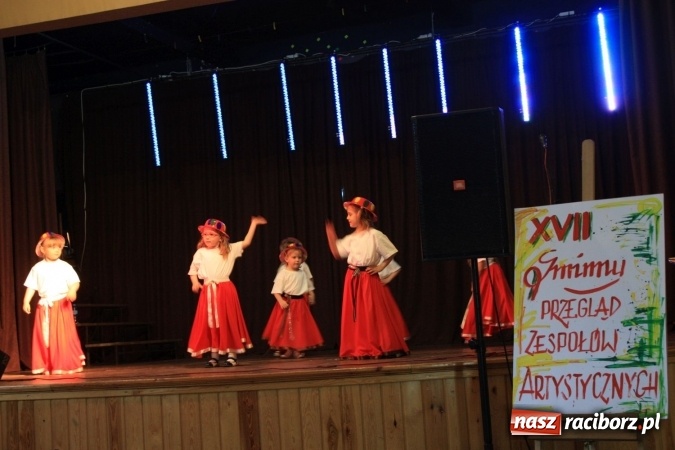 Zdjęcie w galerii na portalu naszraciborz.pl: XVII Gminny Przegląd Zespołów Artystycznych w Krzanowicach  wiadomości z regionu