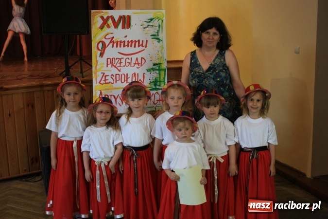 Zdjęcie w galerii na portalu naszraciborz.pl: XVII Gminny Przegląd Zespołów Artystycznych w Krzanowicach  wiadomości z regionu