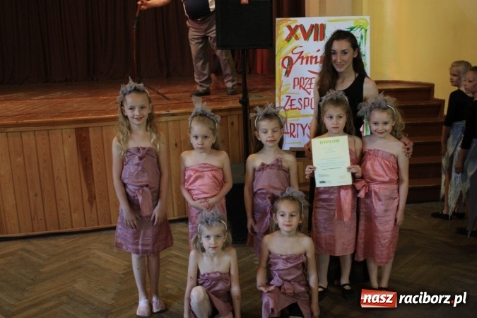 Zdjęcie w galerii na portalu naszraciborz.pl: XVII Gminny Przegląd Zespołów Artystycznych w Krzanowicach  wiadomości z regionu