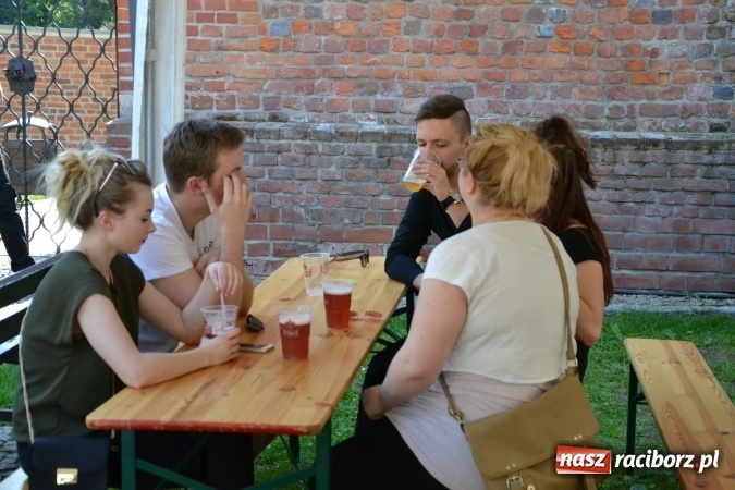 Zdjęcie w galerii na portalu naszraciborz.pl: Juwenalia Raciborskie 2017 na Zamku Piastowskim  wiadomości z regionu