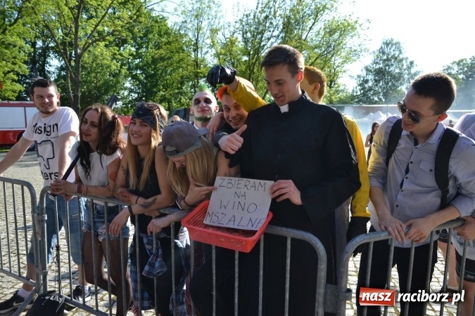 Zdjęcie w galerii na portalu naszraciborz.pl: Juwenalia Raciborskie 2017 na Zamku Piastowskim  wiadomości z regionu