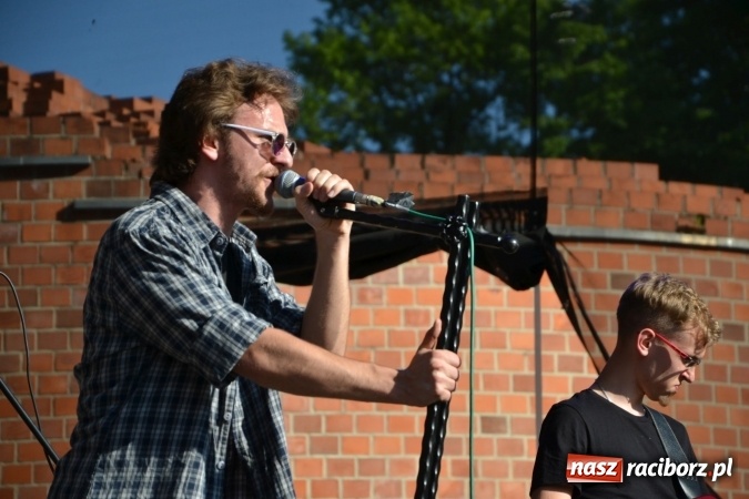 Zdjęcie w galerii na portalu naszraciborz.pl: Juwenalia Raciborskie 2017 na Zamku Piastowskim  wiadomości z regionu