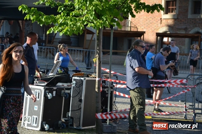 Zdjęcie w galerii na portalu naszraciborz.pl: Juwenalia Raciborskie 2017 na Zamku Piastowskim  wiadomości z regionu