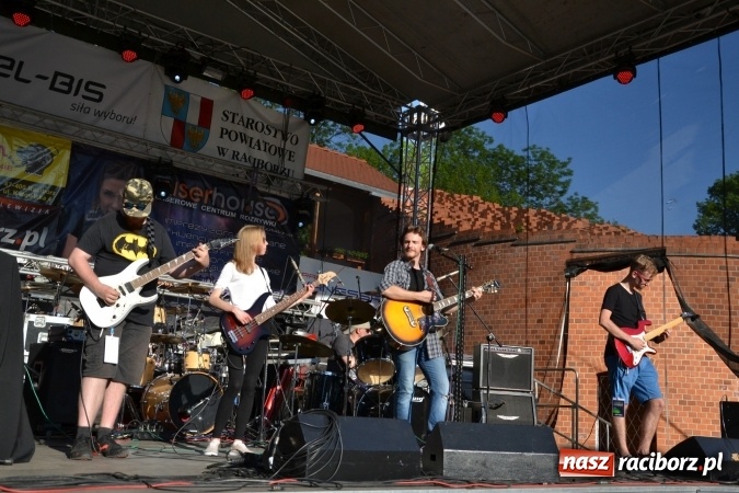 Zdjęcie w galerii na portalu naszraciborz.pl: Juwenalia Raciborskie 2017 na Zamku Piastowskim  wiadomości z regionu