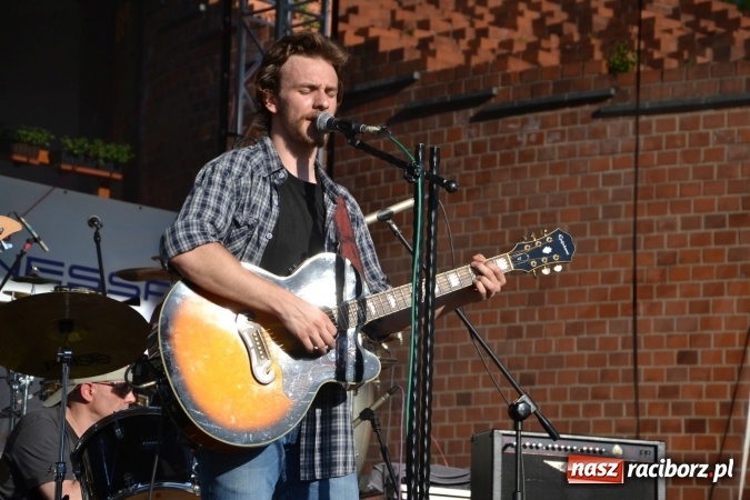 Zdjęcie w galerii na portalu naszraciborz.pl: Juwenalia Raciborskie 2017 na Zamku Piastowskim  wiadomości z regionu