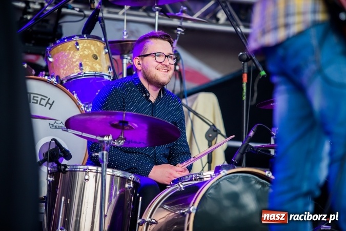 Zdjęcie w galerii na portalu naszraciborz.pl: Lao Che gwiazdą tegorocznych Juwenaliów Raciborskich wiadomości z regionu