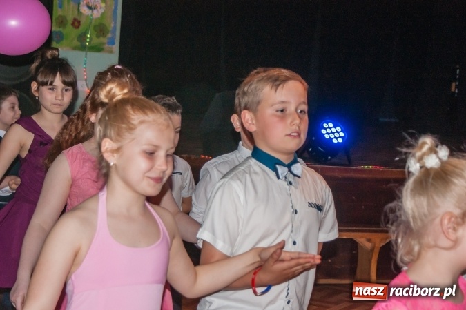 Zdjęcie w galerii na portalu naszraciborz.pl: Wiosenny pląs - widowisko taneczne w MDK wiadomości z regionu