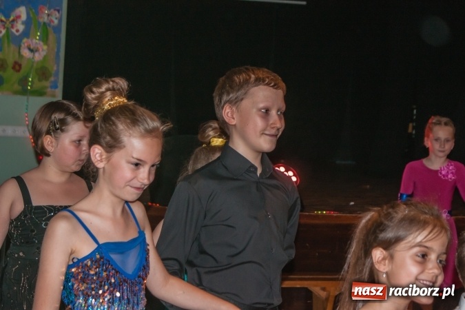 Zdjęcie w galerii na portalu naszraciborz.pl: Wiosenny pląs - widowisko taneczne w MDK wiadomości z regionu