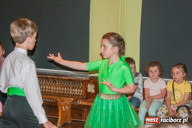 Zdjęcie w galerii na portalu naszraciborz.pl: Wiosenny pląs - widowisko taneczne w MDK wiadomości z regionu